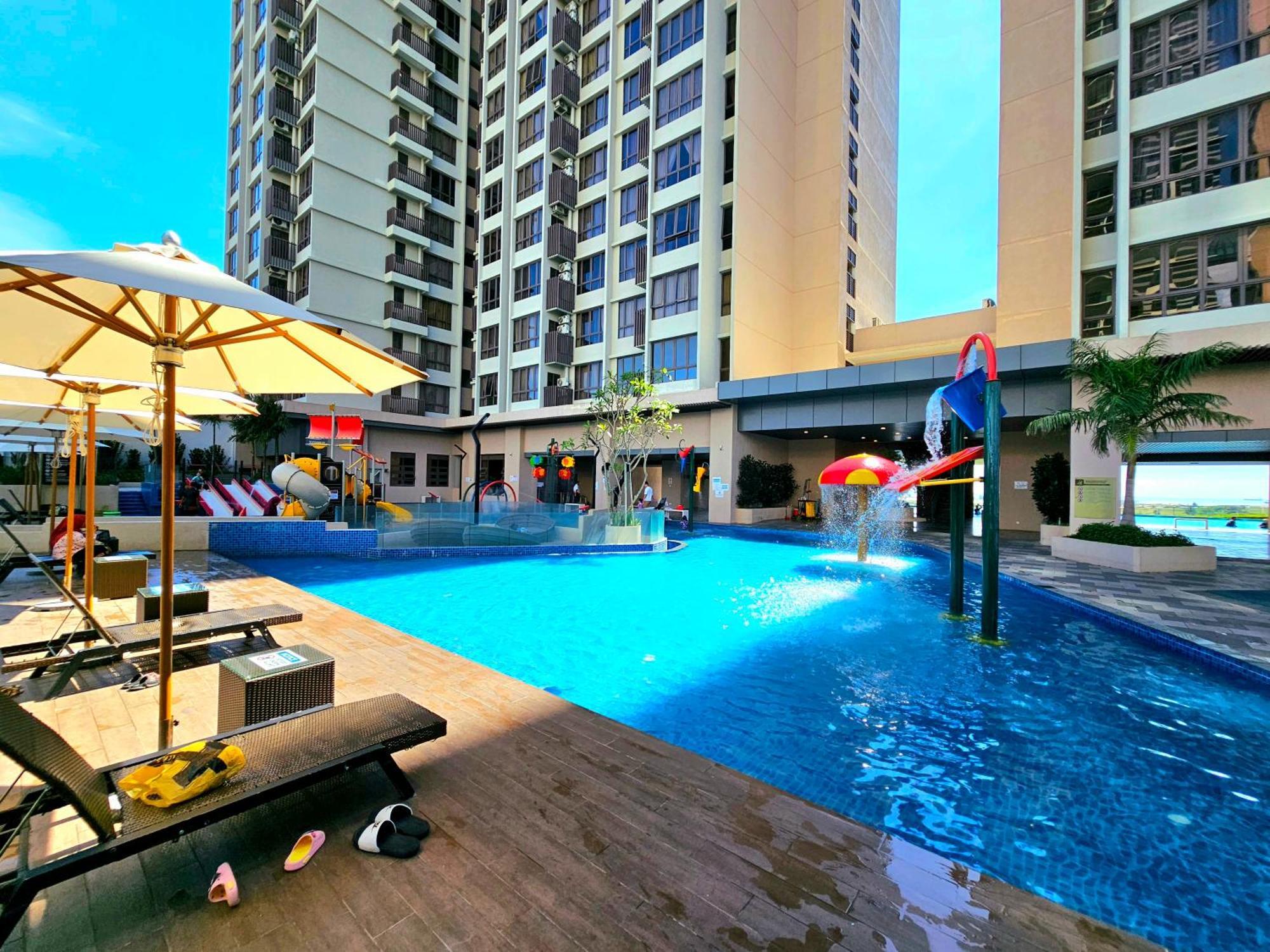 Bali Residence Waterpark Executive Suites Melaka By Ggm Exterior photo